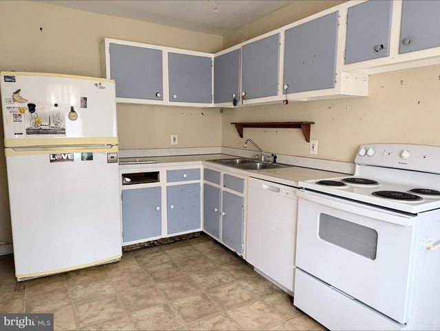 909 SHAR LANE BLVD, Millville, NJ 08332