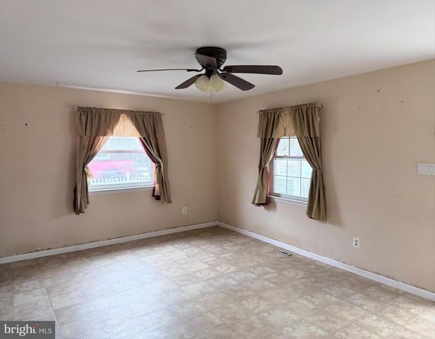 909 SHAR LANE BLVD, Millville, NJ 08332