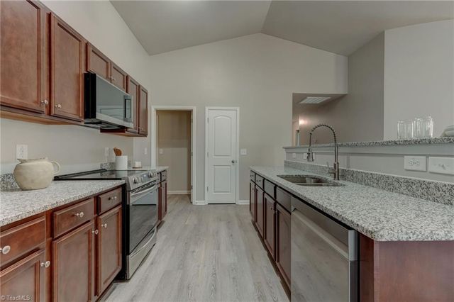 157 Delia Run, Madison, NC 27025