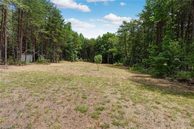 157 Delia Run, Madison, NC 27025