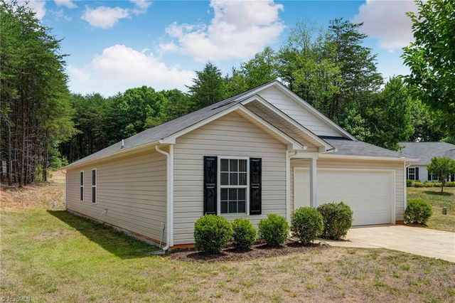 157 Delia Run, Madison, NC 27025
