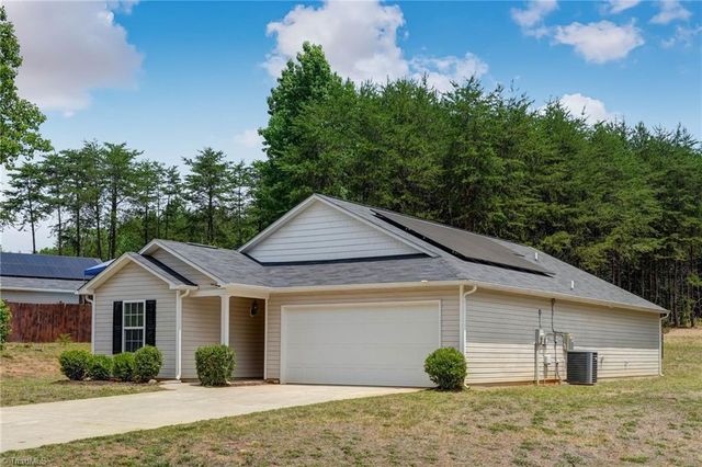 157 Delia Run, Madison, NC 27025