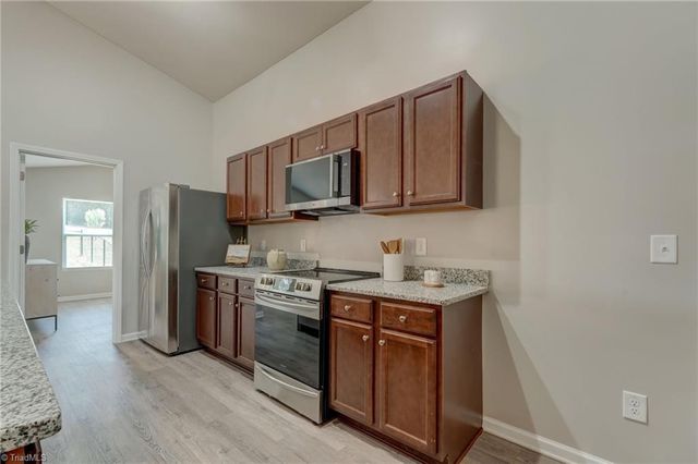 157 Delia Run, Madison, NC 27025