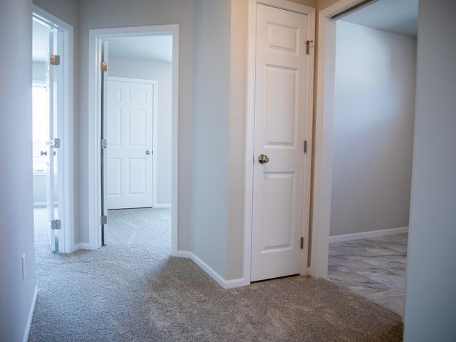 212 Lionheart Drive, Horace, ND 58047