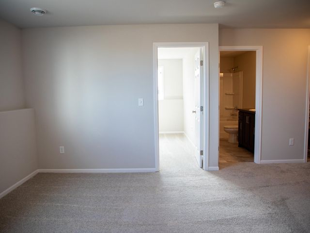 212 Lionheart Drive, Horace, ND 58047