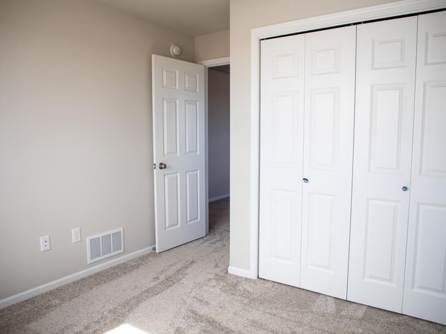 212 Lionheart Drive, Horace, ND 58047