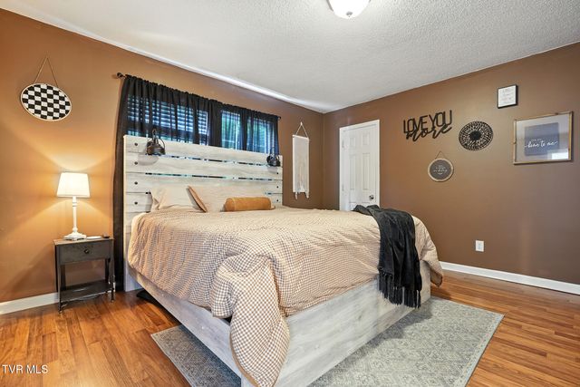 9639 Cumberland Road, Pound, VA 24279
