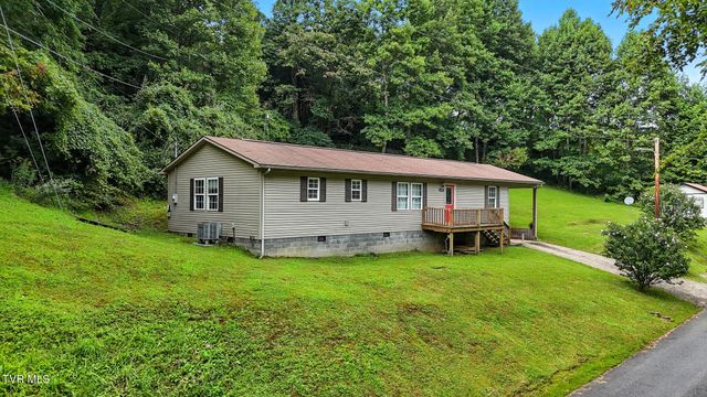 9639 Cumberland Road, Pound, VA 24279