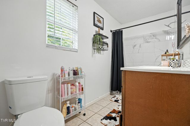9639 Cumberland Road, Pound, VA 24279