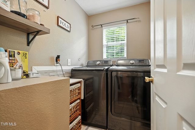 9639 Cumberland Road, Pound, VA 24279