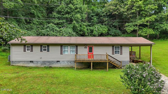 9639 Cumberland Road, Pound, VA 24279