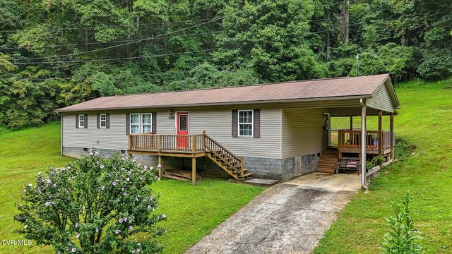 9639 Cumberland Road, Pound, VA 24279