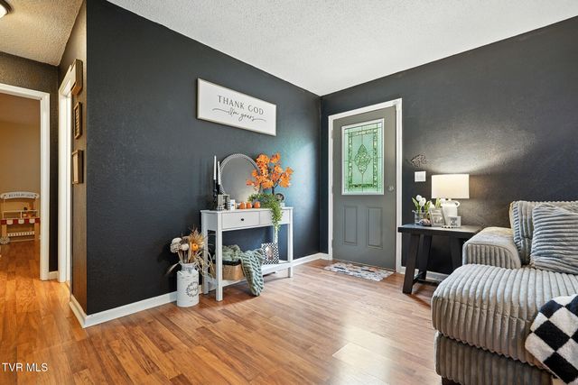 9639 Cumberland Road, Pound, VA 24279