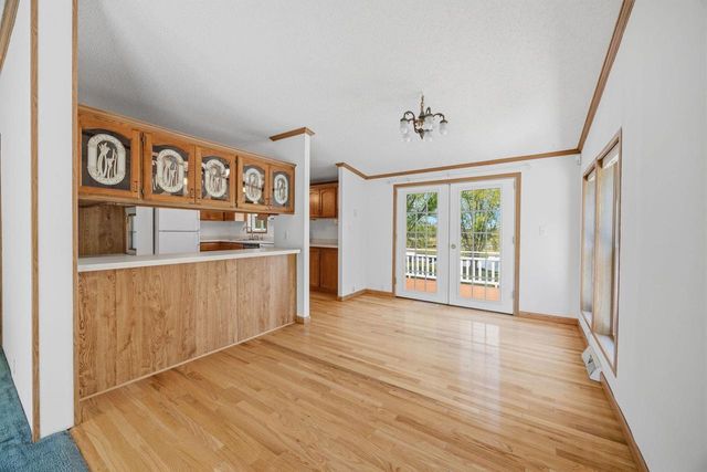 W8919 Ripley Road, Cambridge, WI 53523
