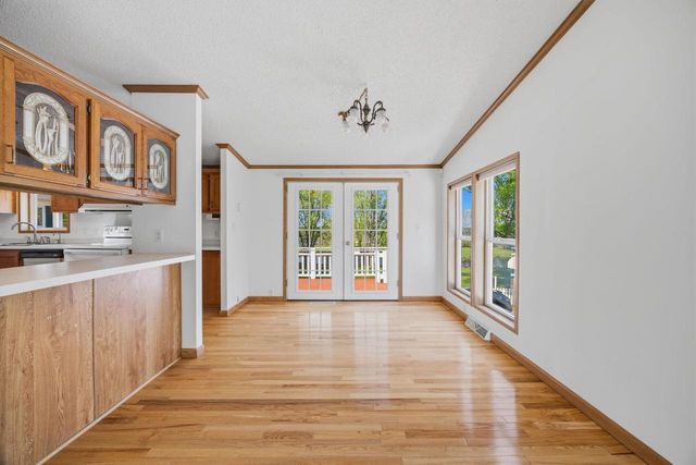 W8919 Ripley Road, Cambridge, WI 53523