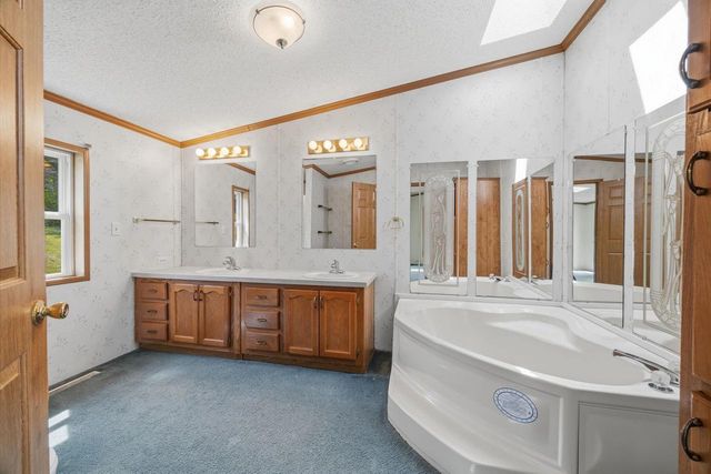 W8919 Ripley Road, Cambridge, WI 53523
