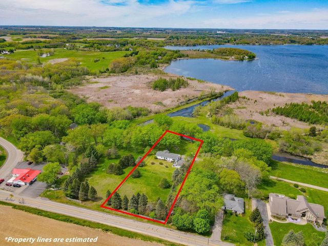 W8919 Ripley Road, Cambridge, WI 53523