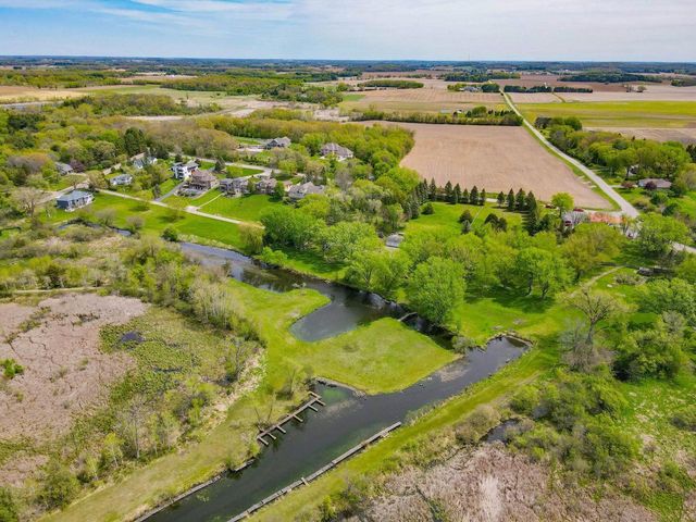 W8919 Ripley Road, Cambridge, WI 53523