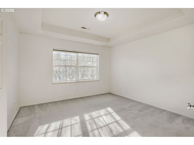 857 Ne CADEN Ave, Hillsboro, OR 97124