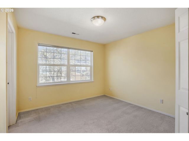 857 Ne CADEN Ave, Hillsboro, OR 97124