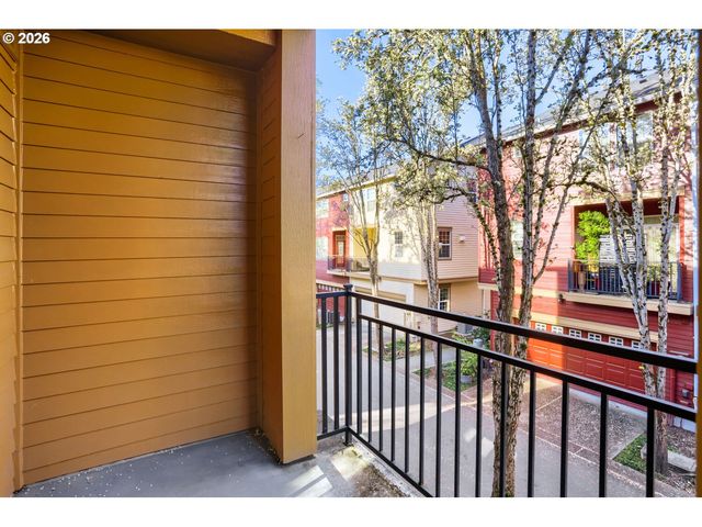 857 Ne CADEN Ave, Hillsboro, OR 97124