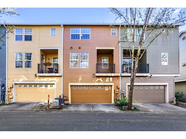 857 Ne CADEN Ave, Hillsboro, OR 97124