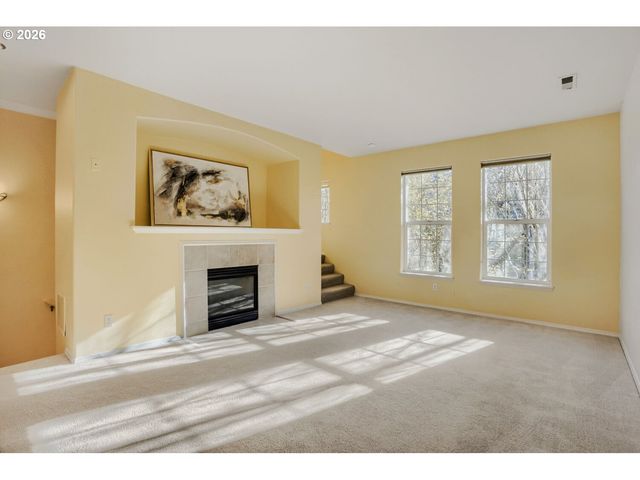 857 Ne CADEN Ave, Hillsboro, OR 97124