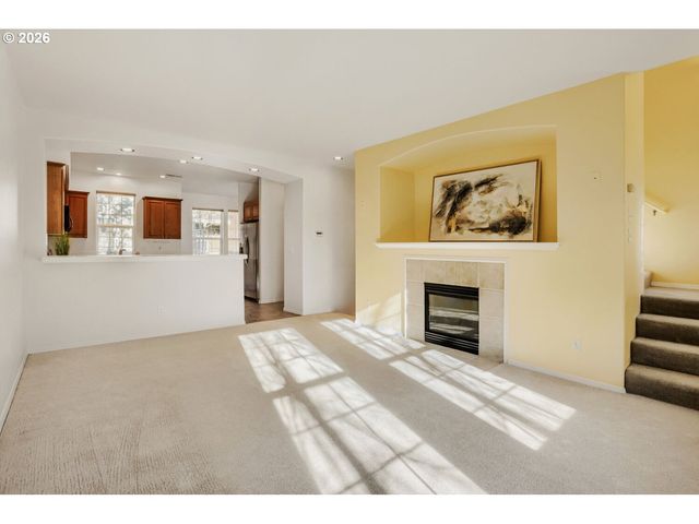 857 Ne CADEN Ave, Hillsboro, OR 97124