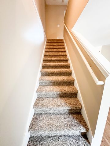 772 Cherrybark Ln Apt B, Clarksville, TN 37040