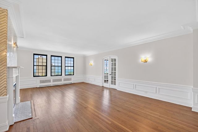 6901 S Oglesby Avenue 10A, Chicago, IL 60649