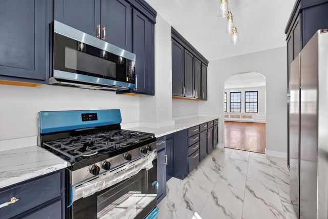 6901 S Oglesby Avenue 10A, Chicago, IL 60649