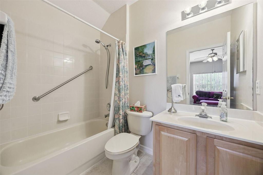 Image 36 of property listing at 2500 EMERALD TREE LANE, Apopka, FL 32712