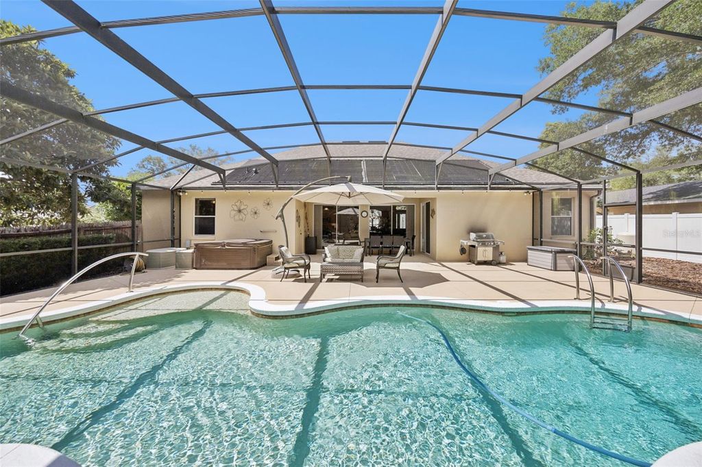 Image 41 of property listing at 2500 EMERALD TREE LANE, Apopka, FL 32712