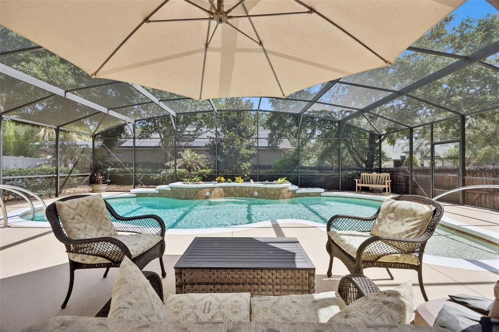 Image 43 of property listing at 2500 EMERALD TREE LANE, Apopka, FL 32712