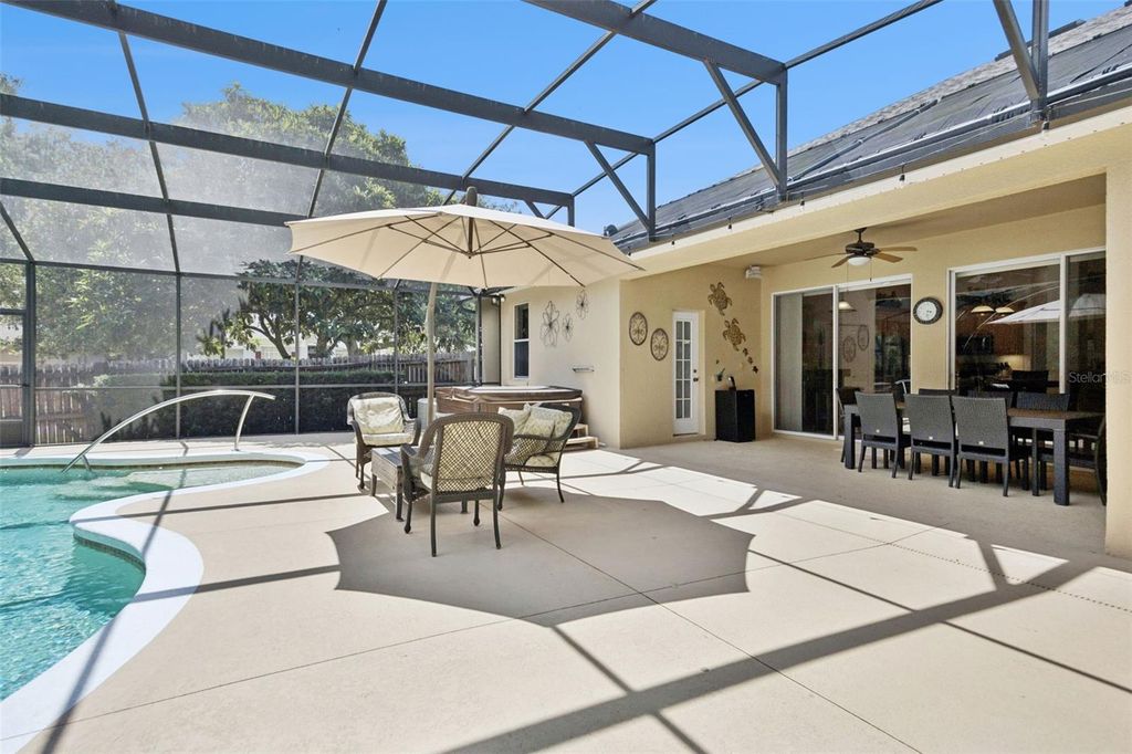 Image 44 of property listing at 2500 EMERALD TREE LANE, Apopka, FL 32712