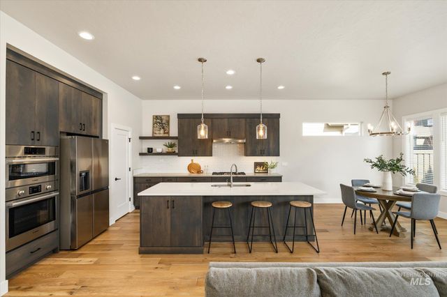 6638 S Capstone Ave, Meridian, ID 83642