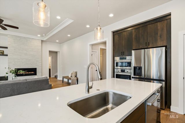 6638 S Capstone Ave, Meridian, ID 83642