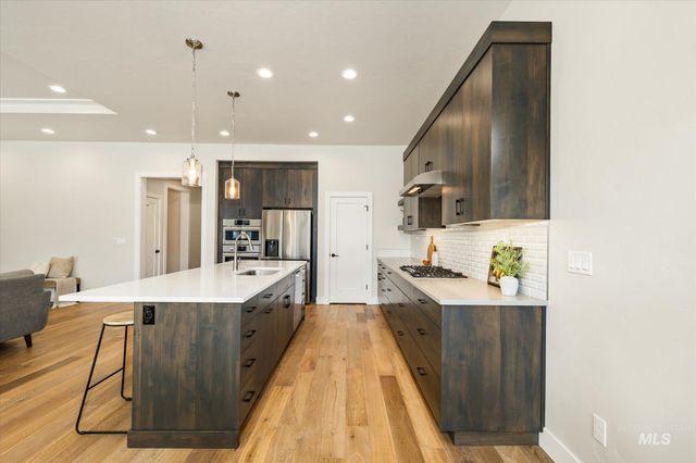 6638 S Capstone Ave, Meridian, ID 83642