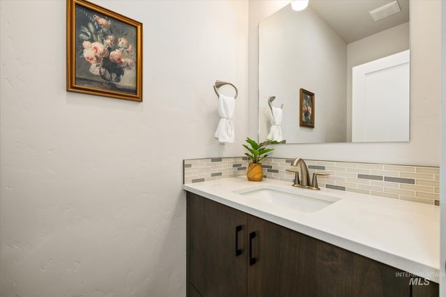 6638 S Capstone Ave, Meridian, ID 83642