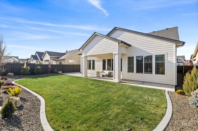 6638 S Capstone Ave, Meridian, ID 83642