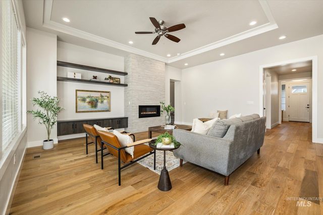 6638 S Capstone Ave, Meridian, ID 83642