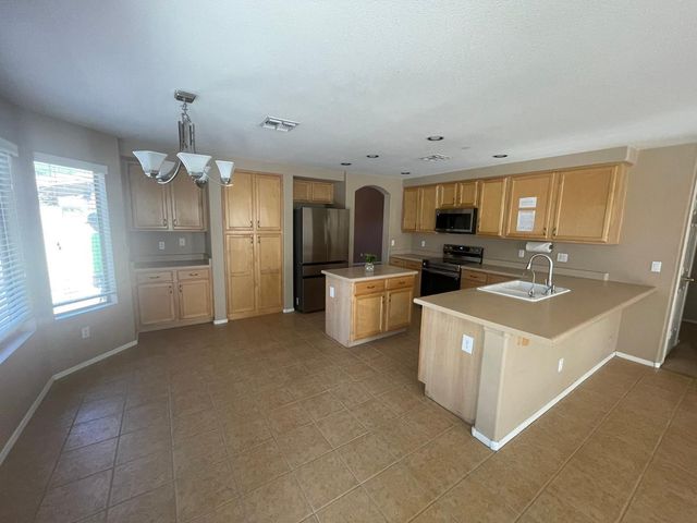 1053 W Bruce Avenue, Gilbert, AZ 85233