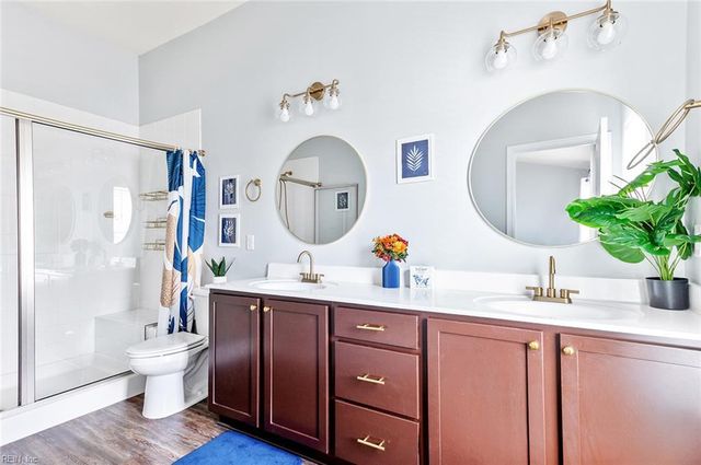 128 Daybeacon ST, Yorktown, VA 23692