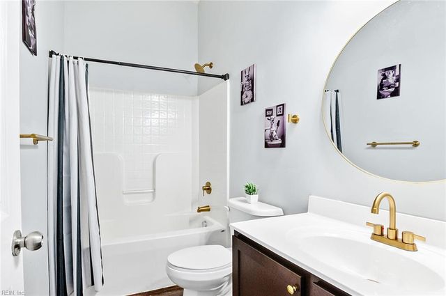 128 Daybeacon ST, Yorktown, VA 23692
