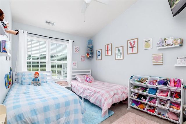 128 Daybeacon ST, Yorktown, VA 23692