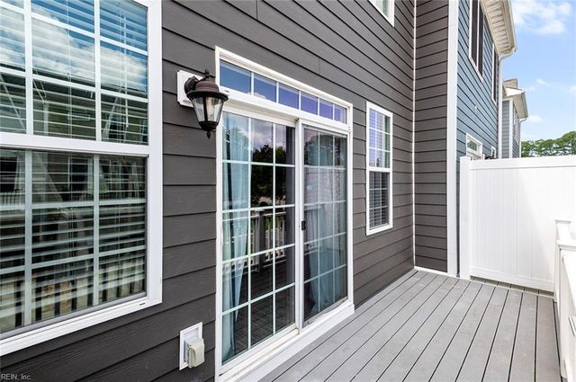 128 Daybeacon ST, Yorktown, VA 23692