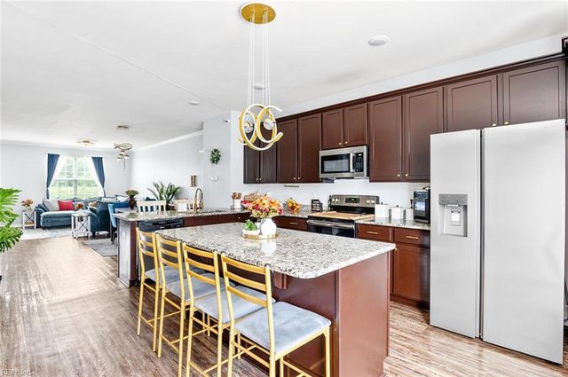 128 Daybeacon ST, Yorktown, VA 23692