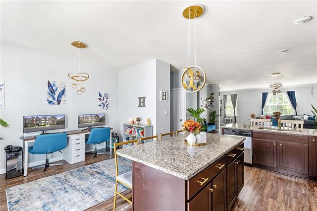 128 Daybeacon ST, Yorktown, VA 23692