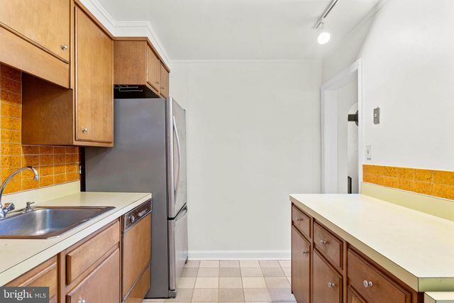 5025 SYLVIA RD, Drexel Hill, PA 19026