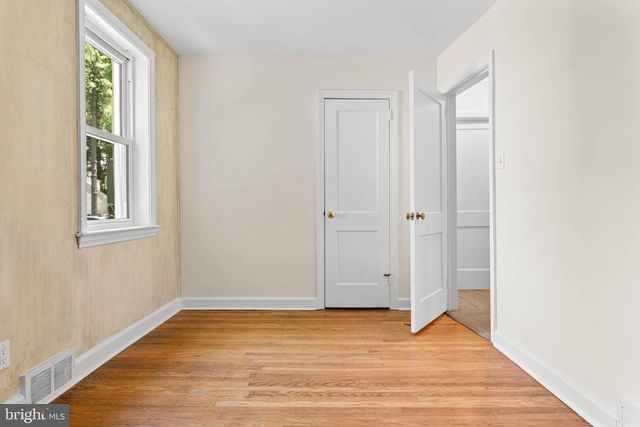 5025 SYLVIA RD, Drexel Hill, PA 19026